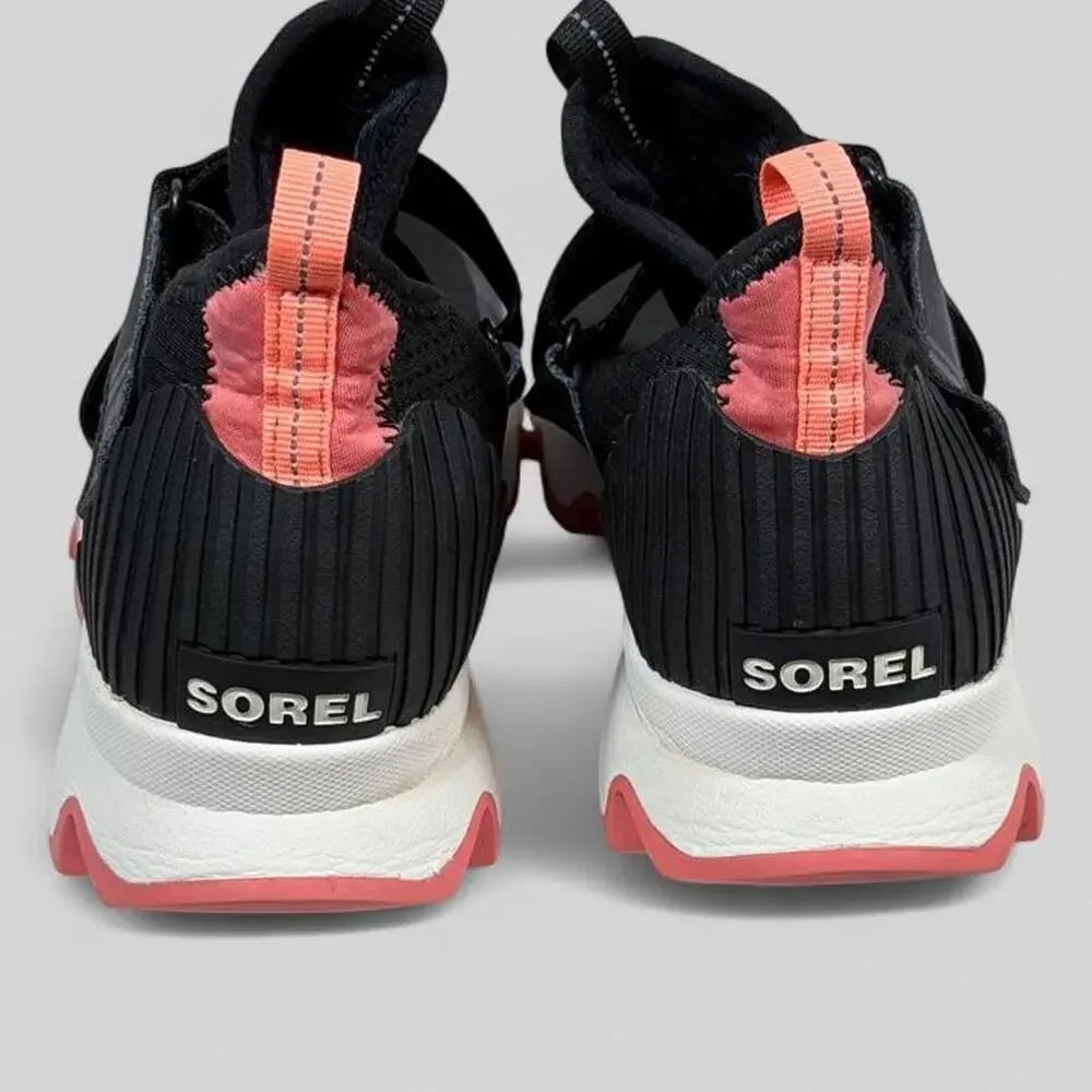 Women’s Sorel Kinetic Sneak in Black - Scalloped white/coral outsole size 7